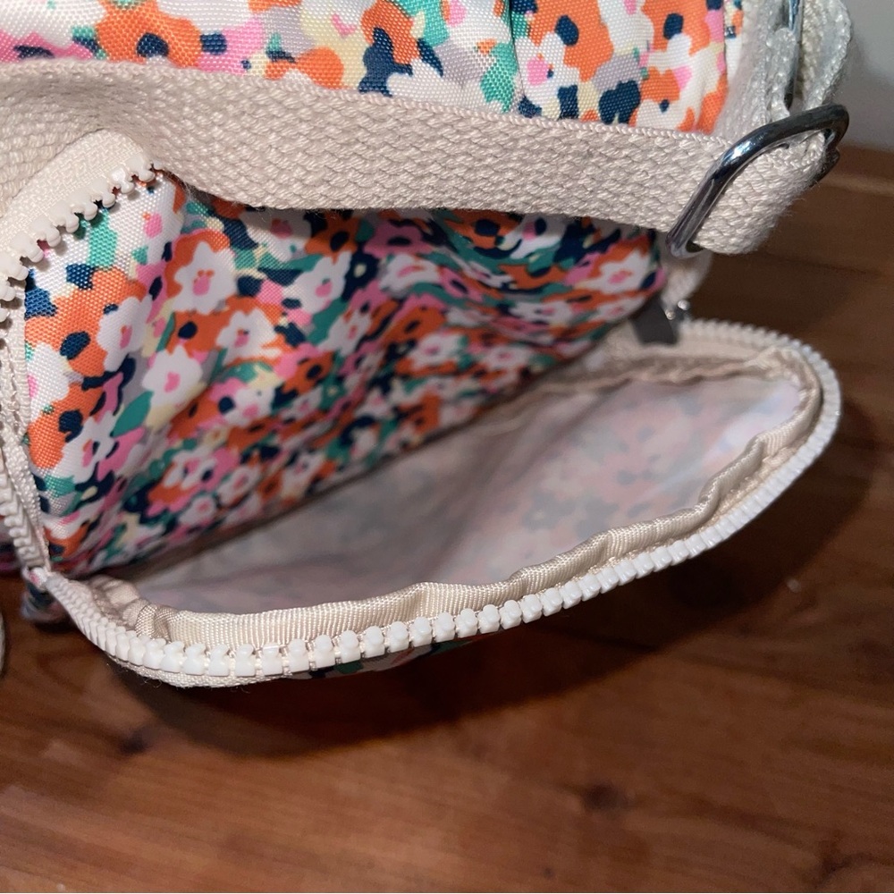 Kipling Floral Crossbody Bag Daisy Lightweight - Picture 10 of 11